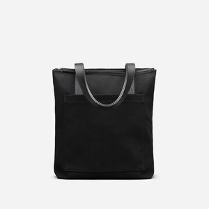 Everlane lightly-used Pocket Tote in black